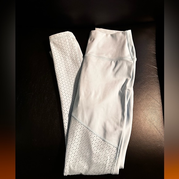 Buffbunny Allure Laser Cut 7/8 Leggings - Picture 6 of 8